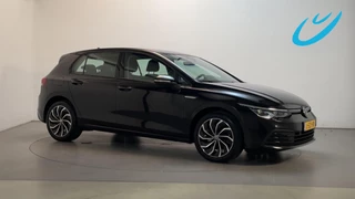 Volkswagen Golf 1.5 TSI Life Navigatie Parkeersensoren Virtual Cockpit