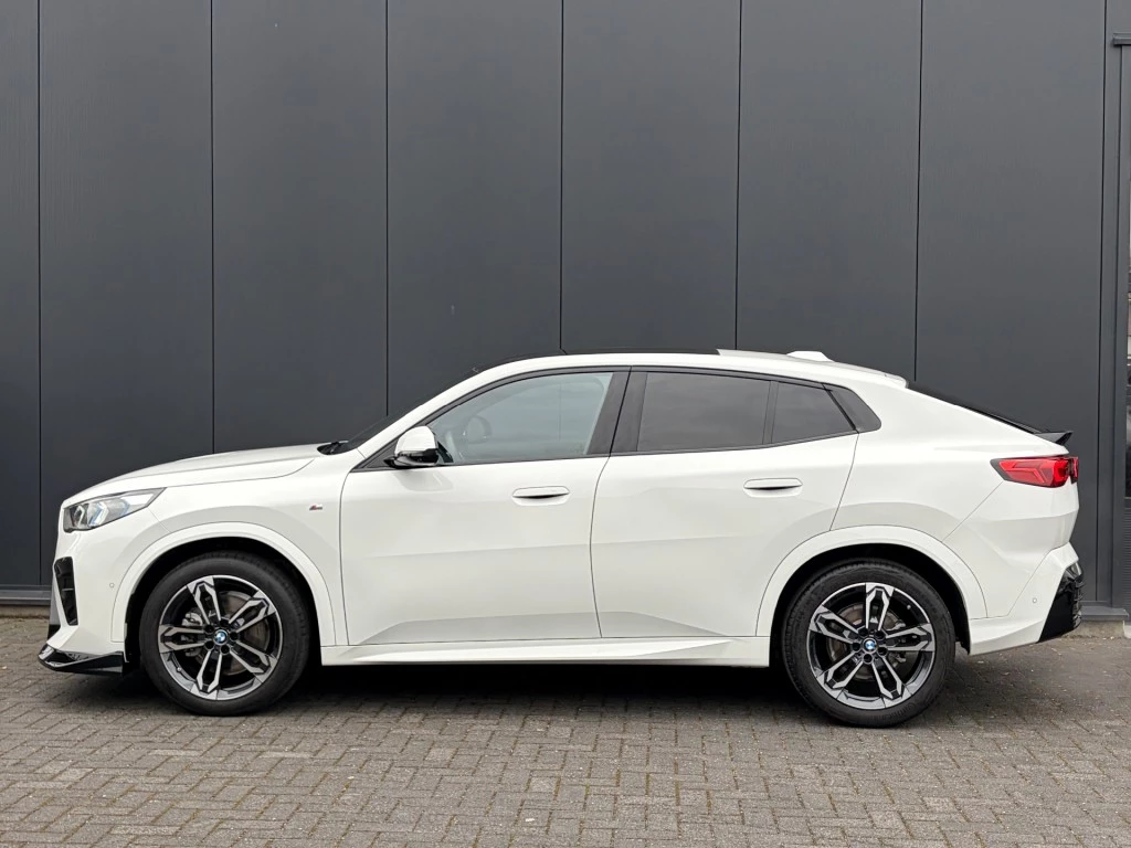 Hoofdafbeelding BMW X2