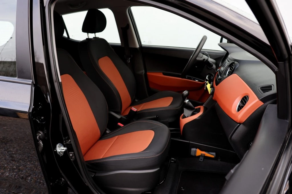 Hoofdafbeelding Hyundai i10