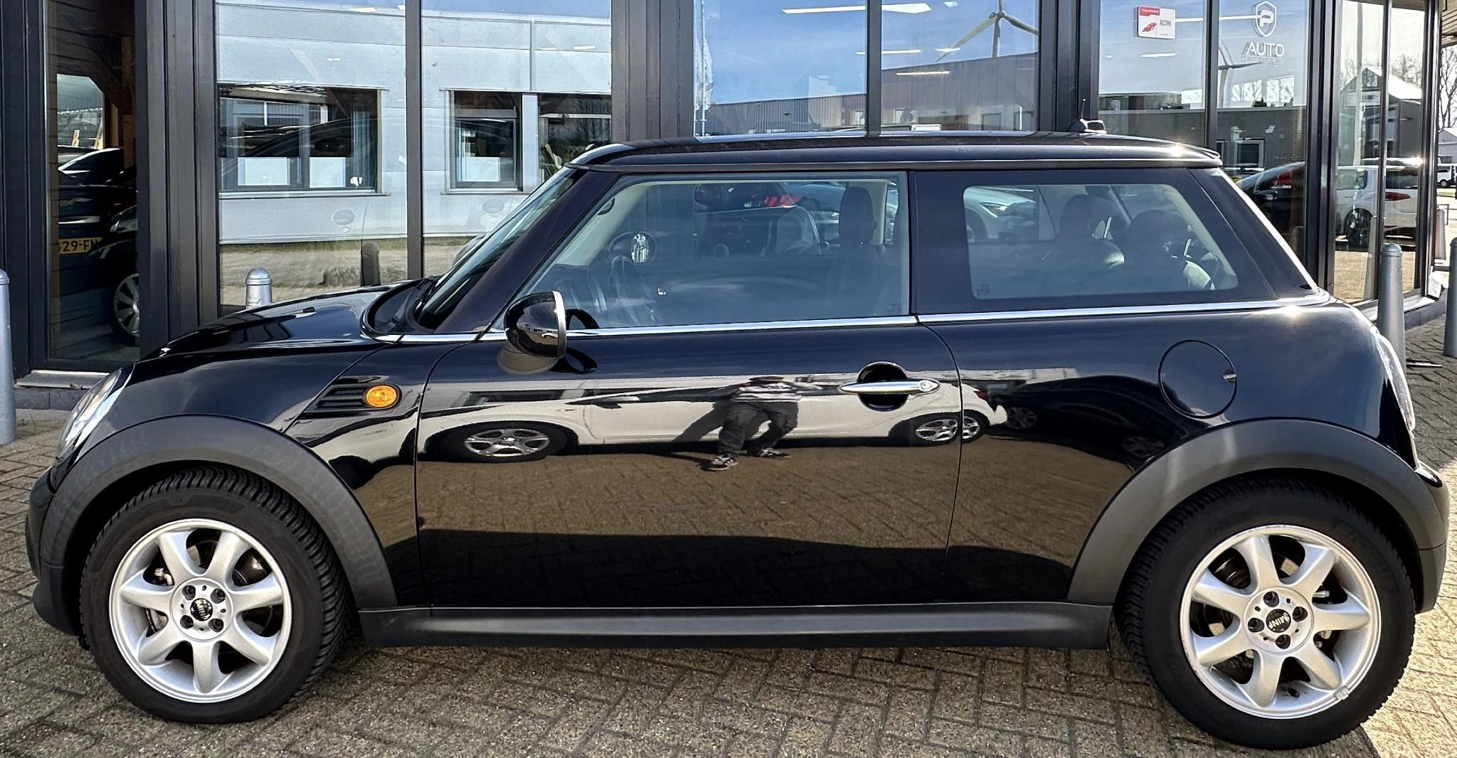 Hoofdafbeelding MINI One