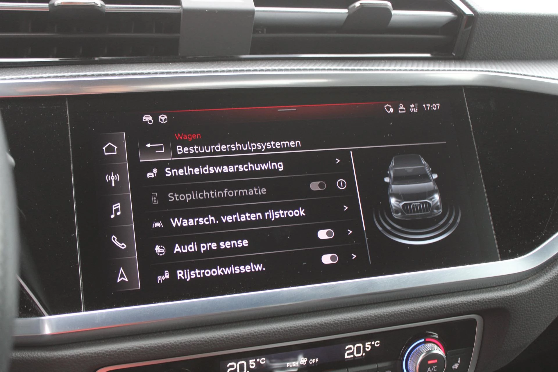 Hoofdafbeelding Audi Q3