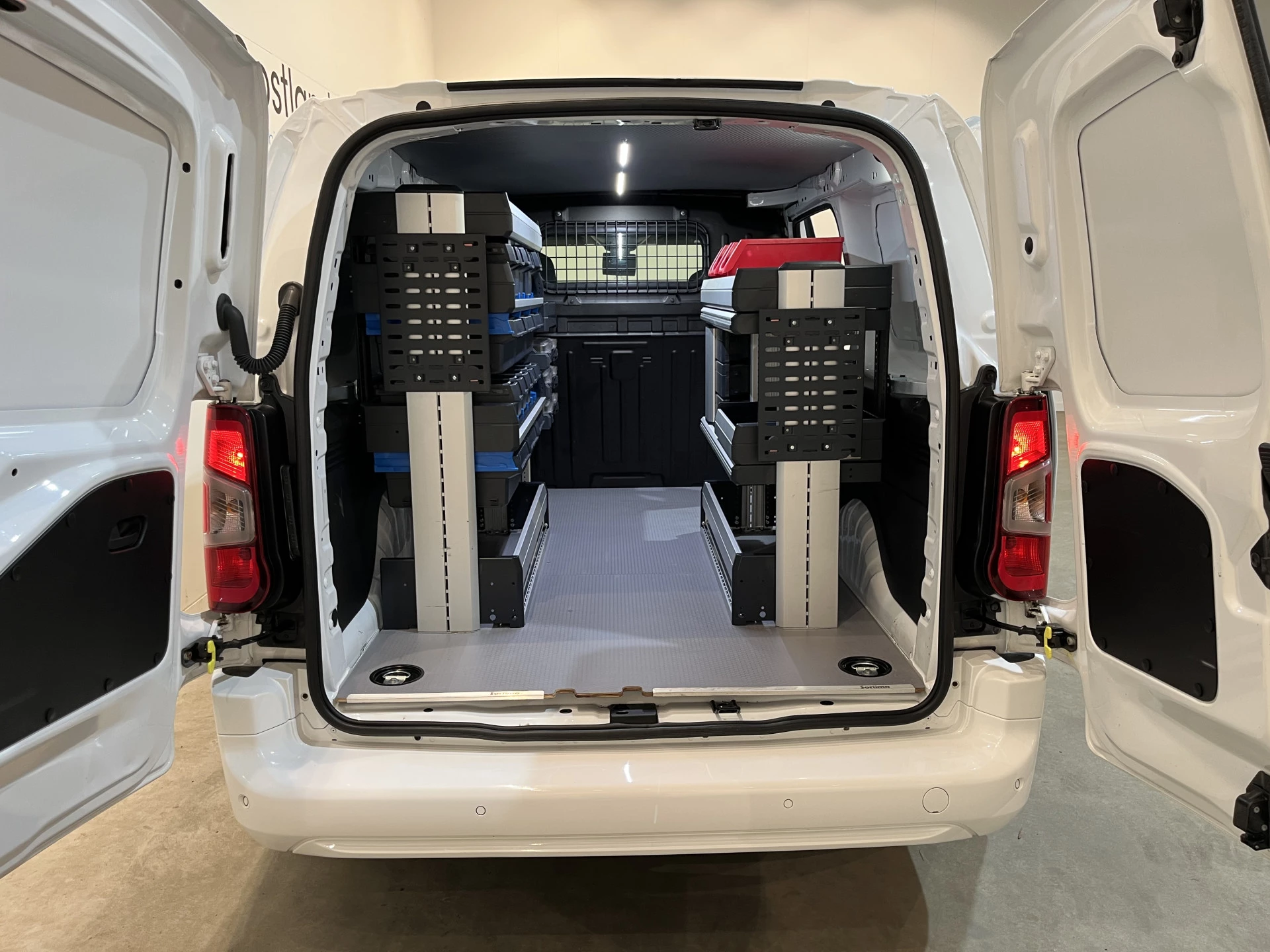 Hoofdafbeelding Peugeot Partner