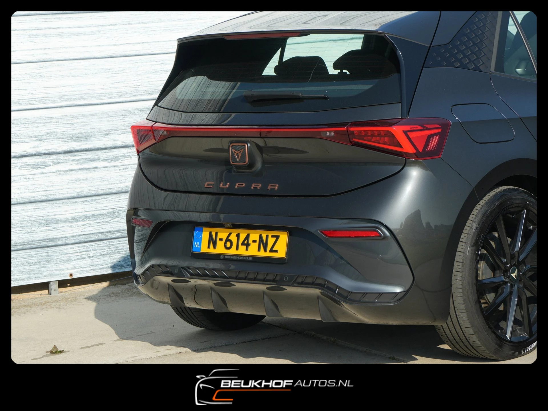 Hoofdafbeelding CUPRA Born
