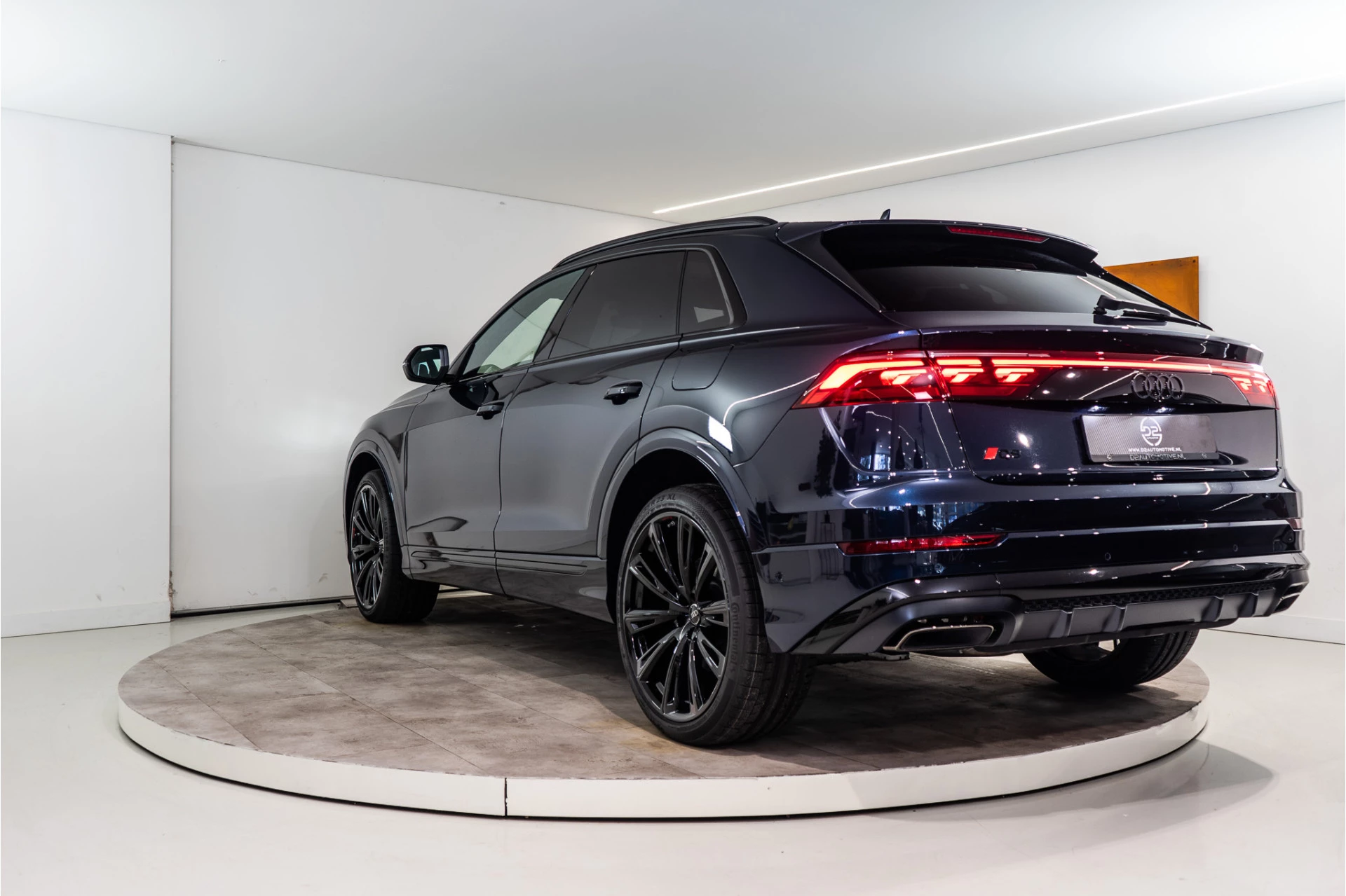 Hoofdafbeelding Audi Q8