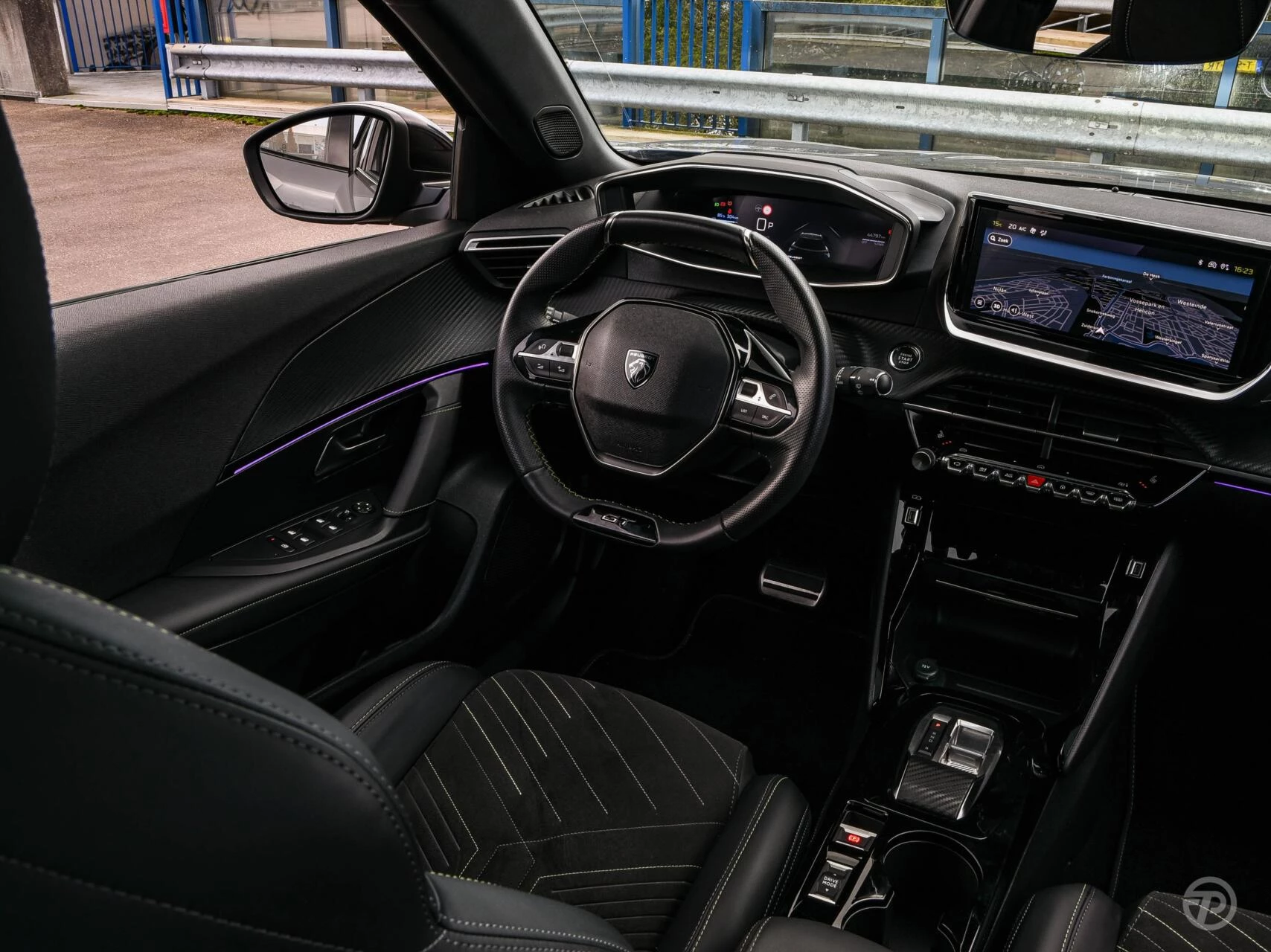 Hoofdafbeelding Peugeot e-2008