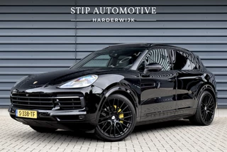 Hoofdafbeelding Porsche Cayenne Porsche Cayenne 3.0 E-Hybrid 462pk | Panoramadak | 22'' Velgen | Matrix PDLS+ | Massage Stoelen | Trekhaak wegklapbaar | Bose |