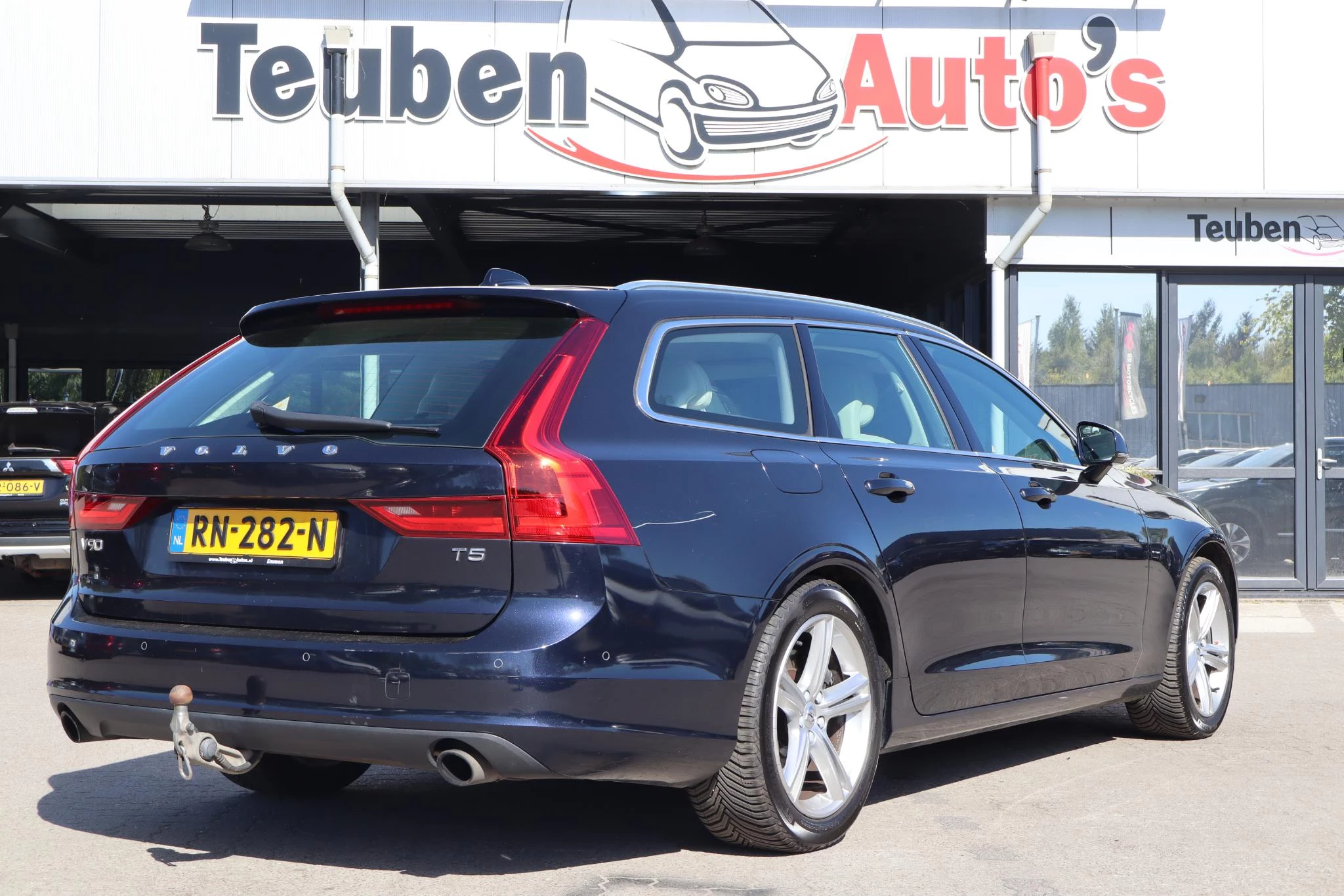 Hoofdafbeelding Volvo V90