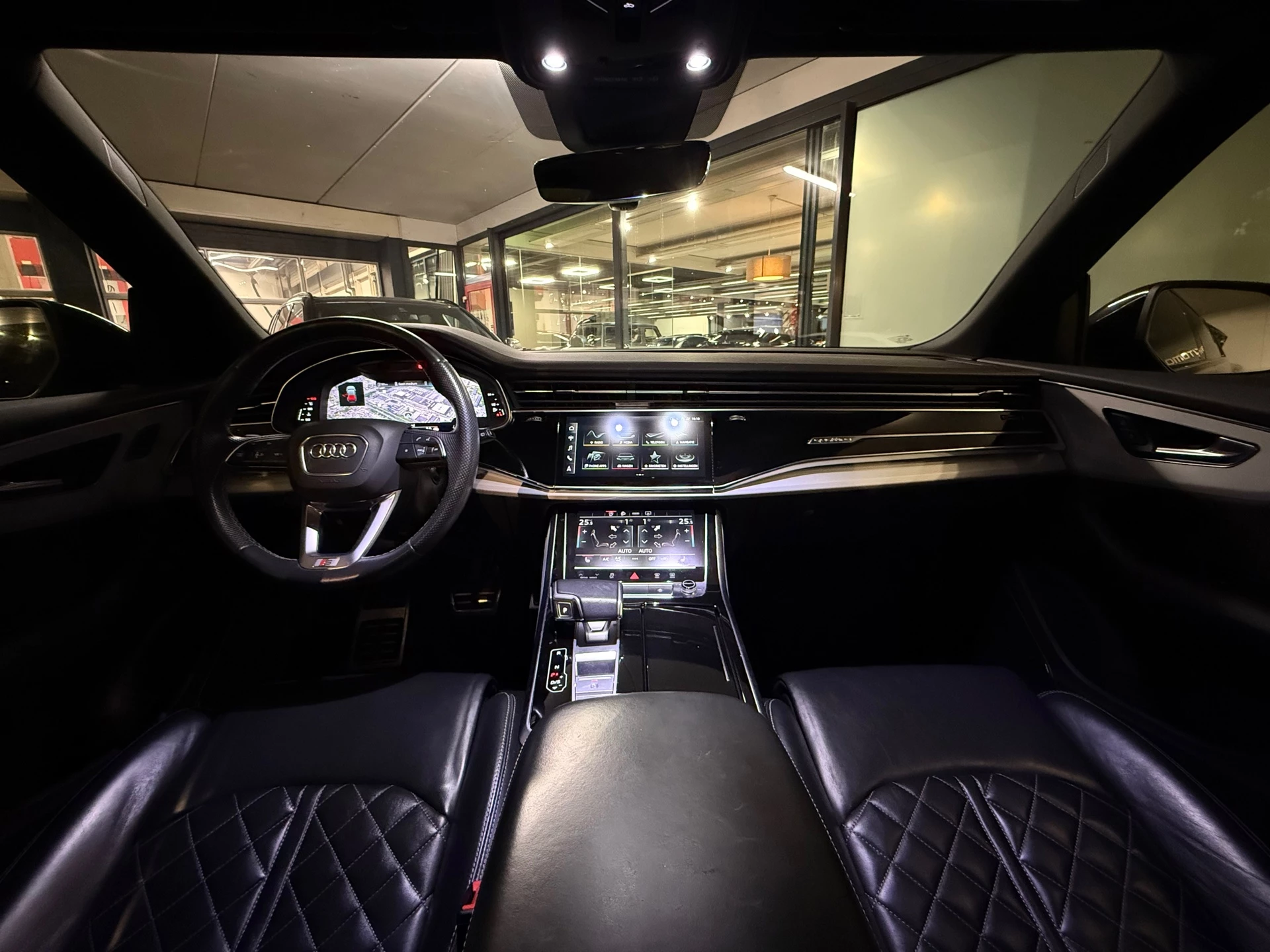 Hoofdafbeelding Audi Q8