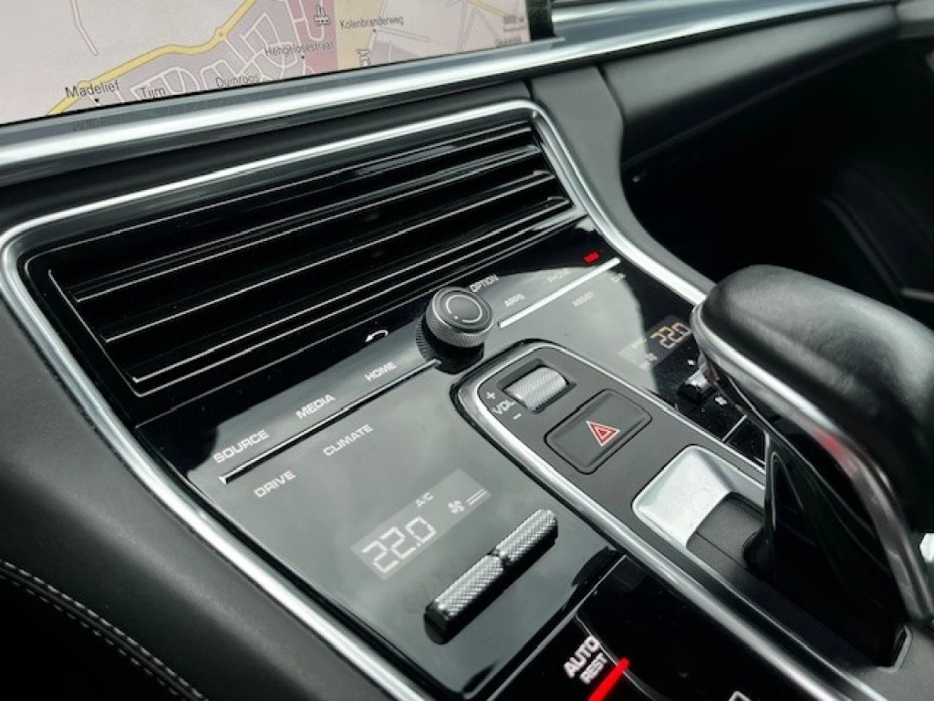 Hoofdafbeelding Porsche Panamera
