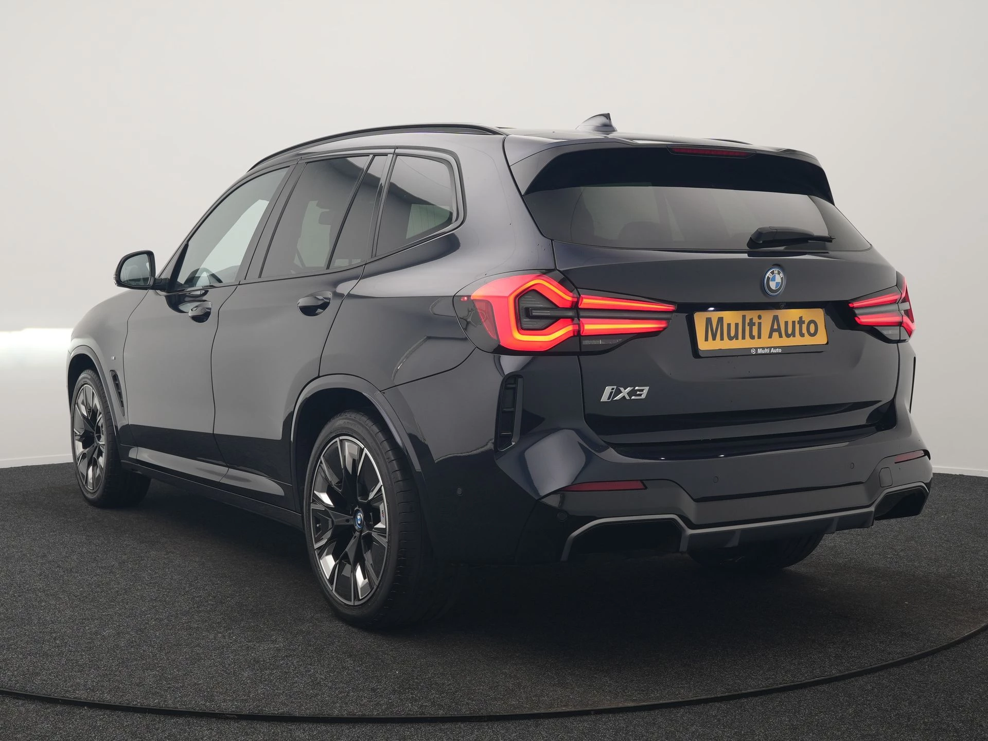 Hoofdafbeelding BMW iX3
