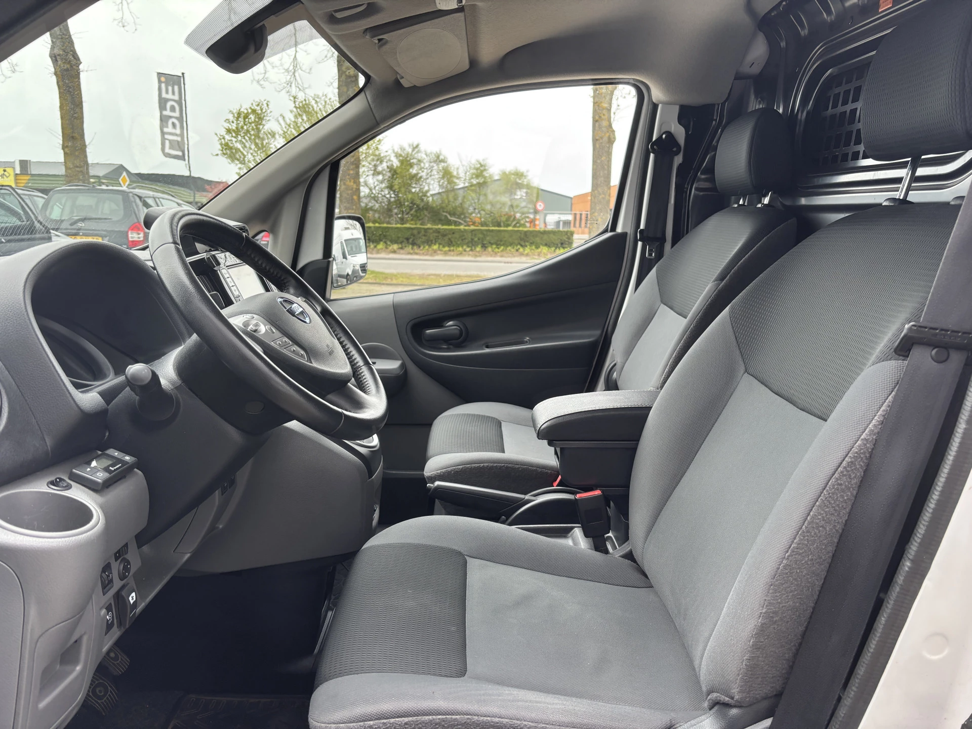 Hoofdafbeelding Nissan e-NV200