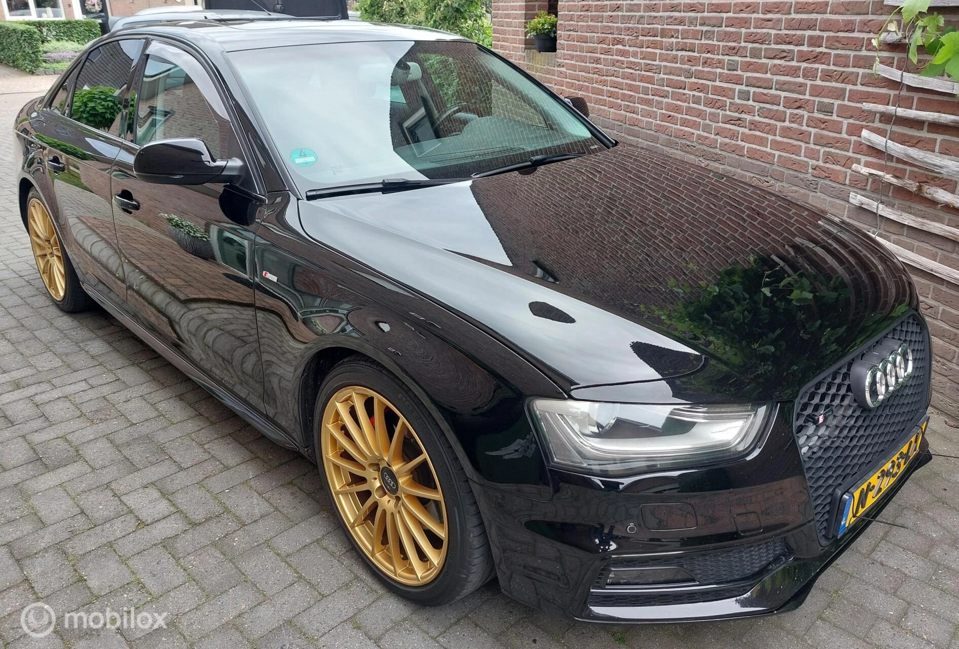 Hoofdafbeelding Audi A4