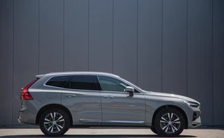 Volvo XC60 T6 Plug-In Hybrid AWD Core Bright Panorama|Keyless|Google|