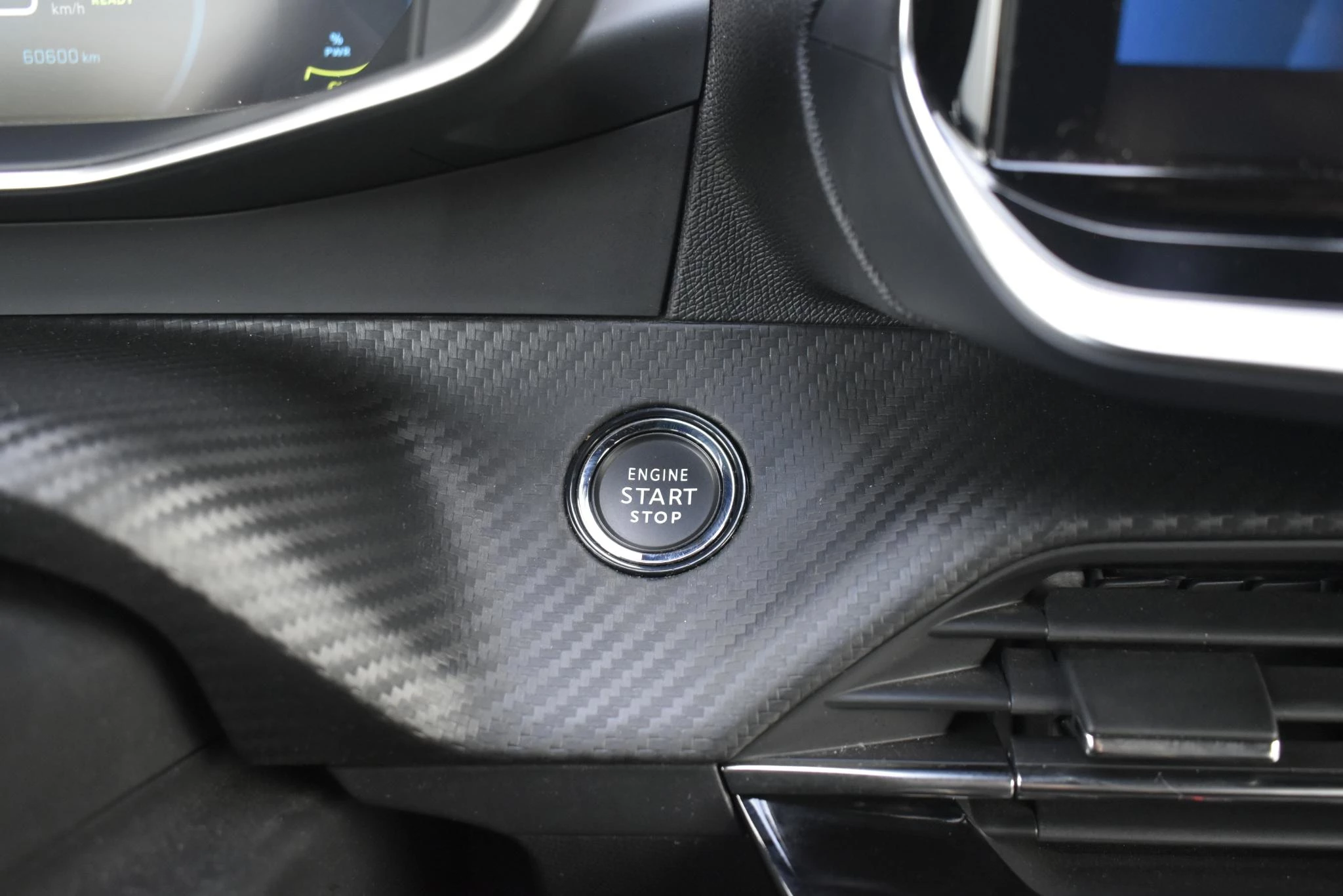 Hoofdafbeelding Peugeot e-2008