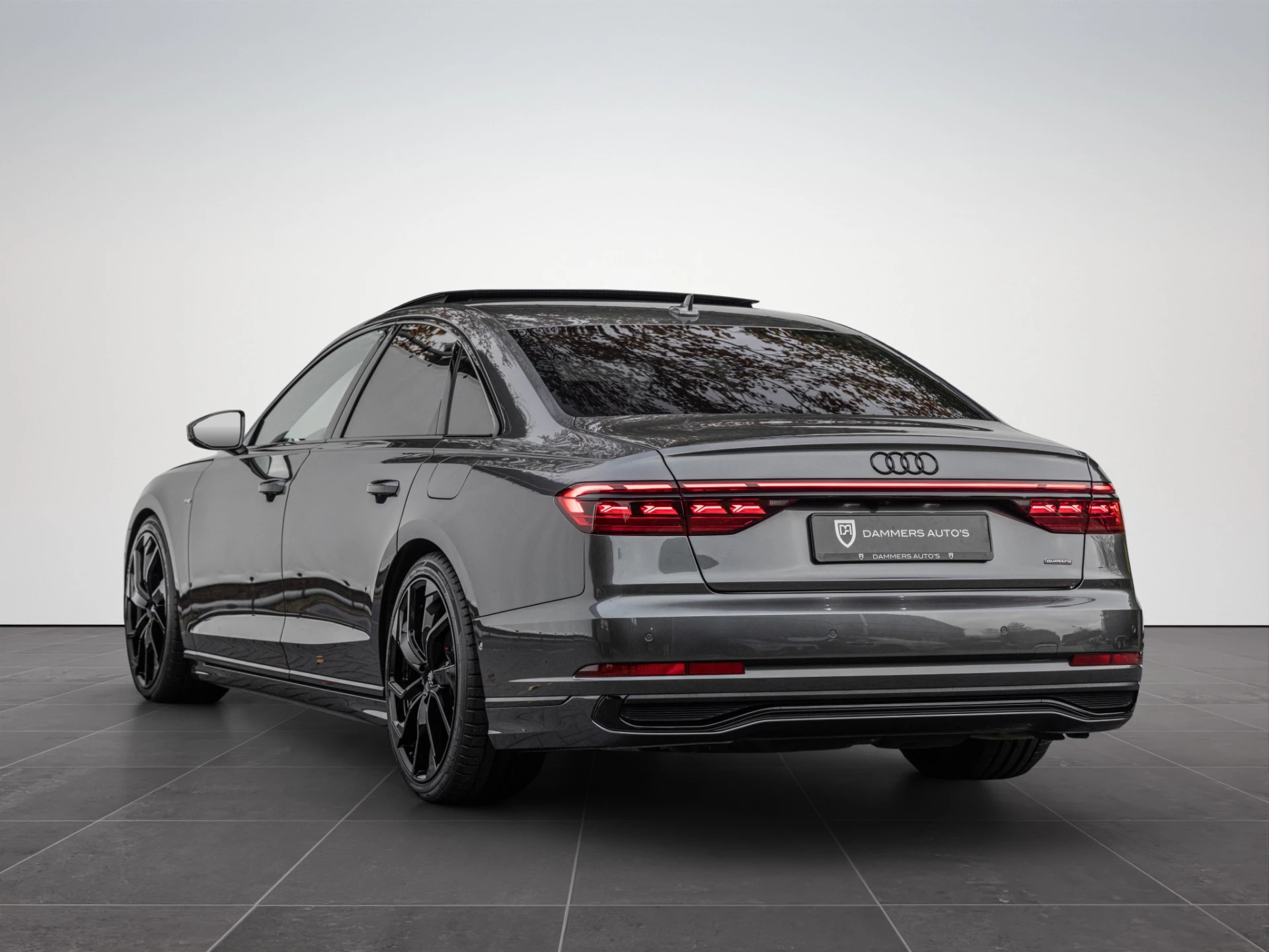 Hoofdafbeelding Audi A8