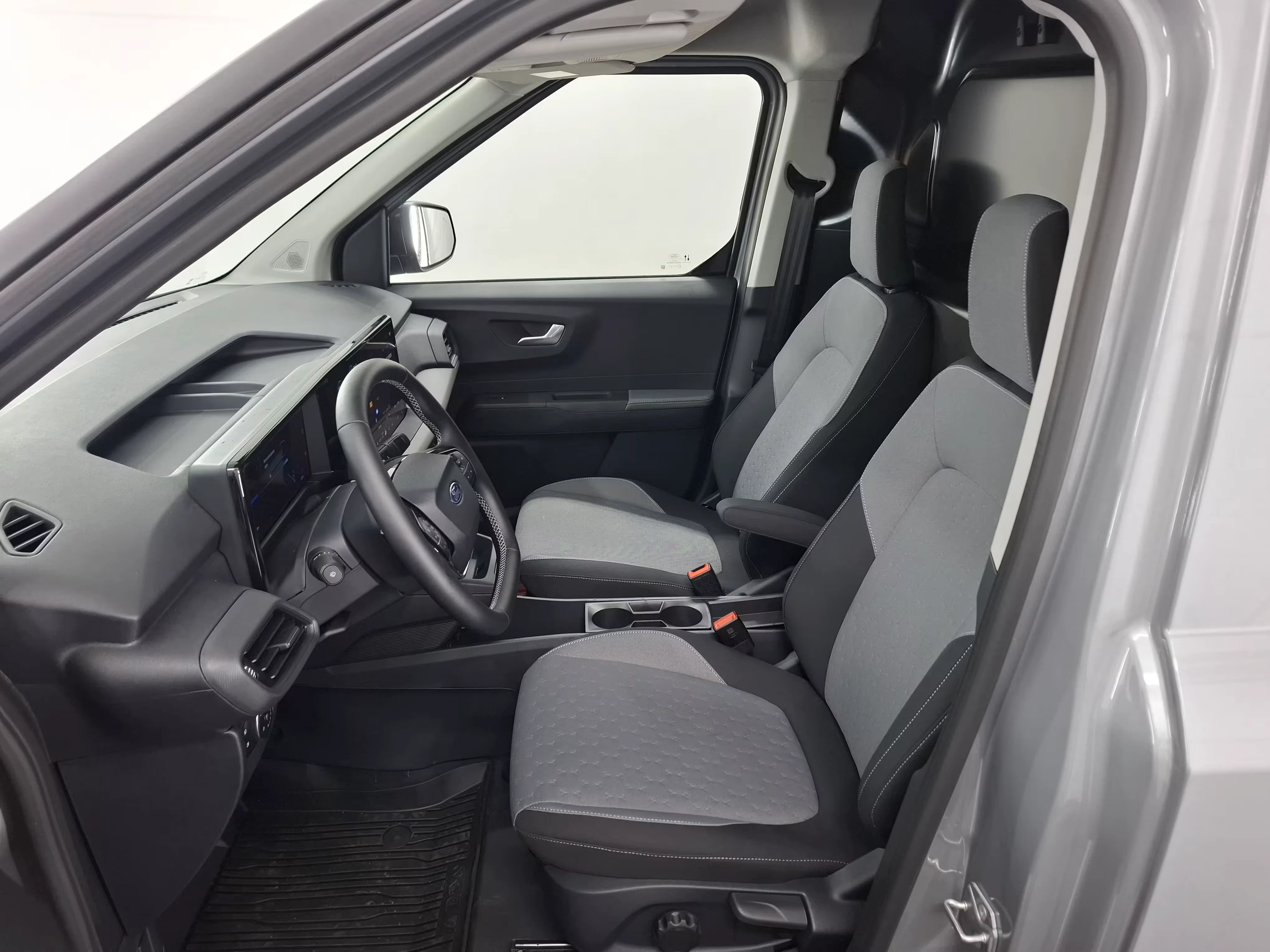 Hoofdafbeelding Ford E-Transit Courier