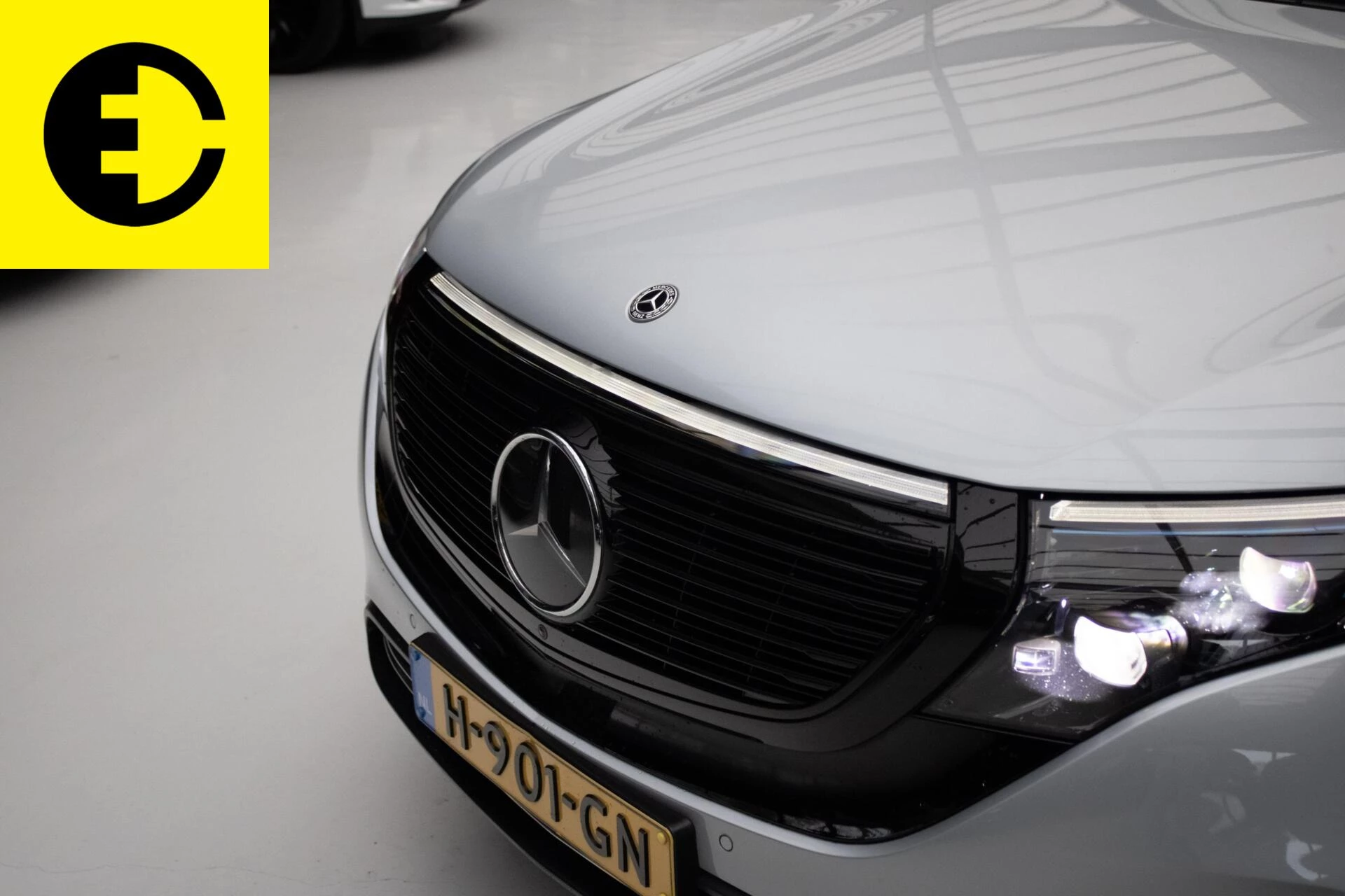 Hoofdafbeelding Mercedes-Benz EQC