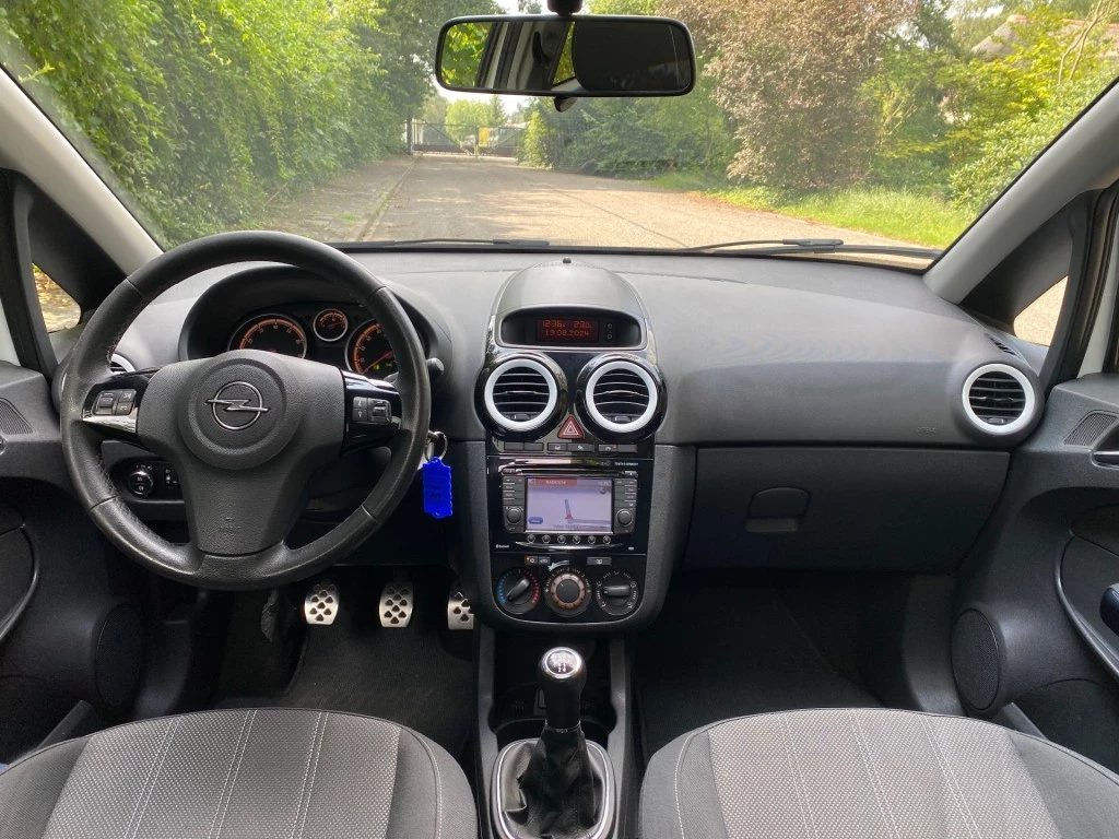 Hoofdafbeelding Opel Corsa