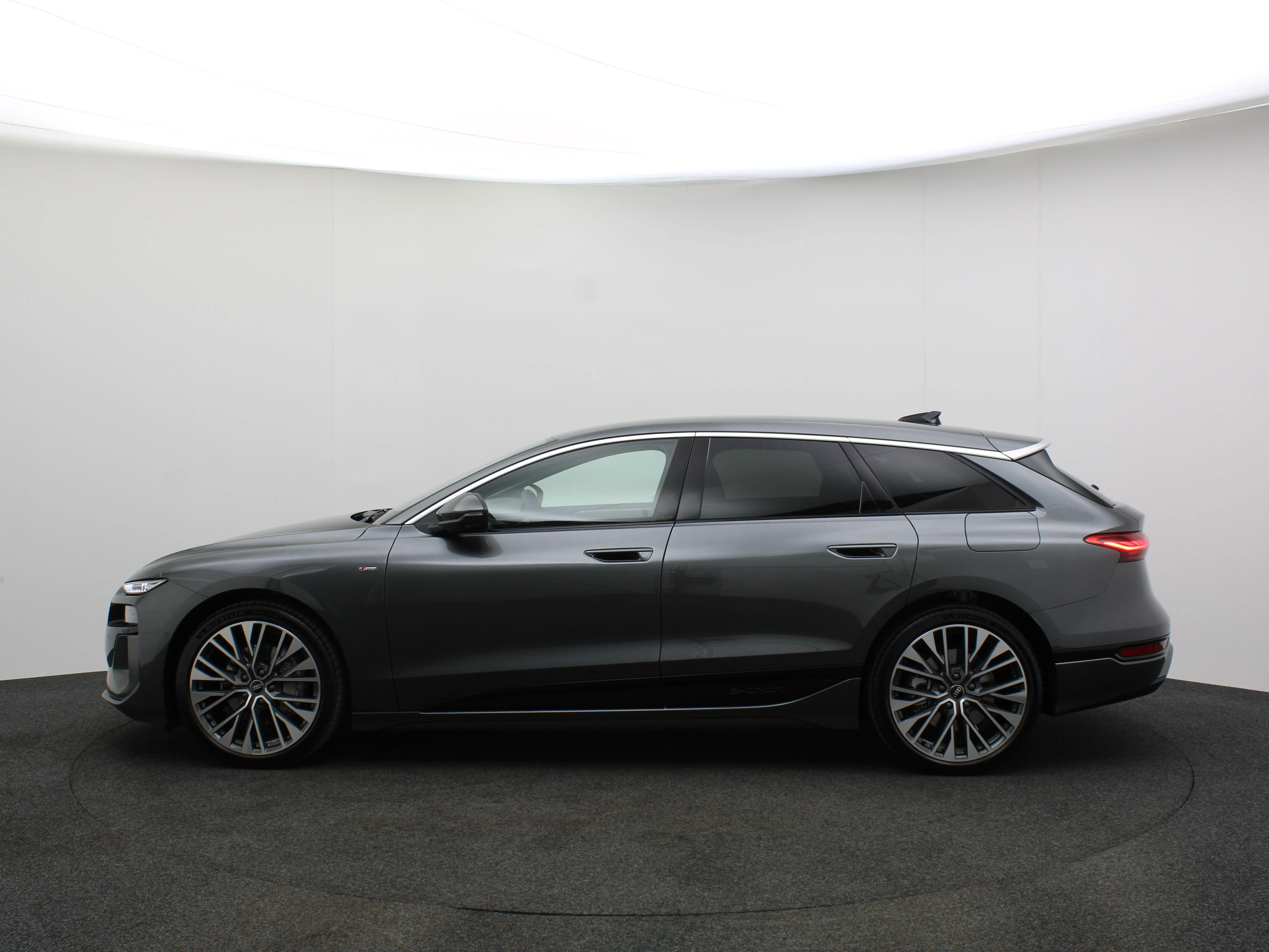 Hoofdafbeelding Audi A6 e-tron