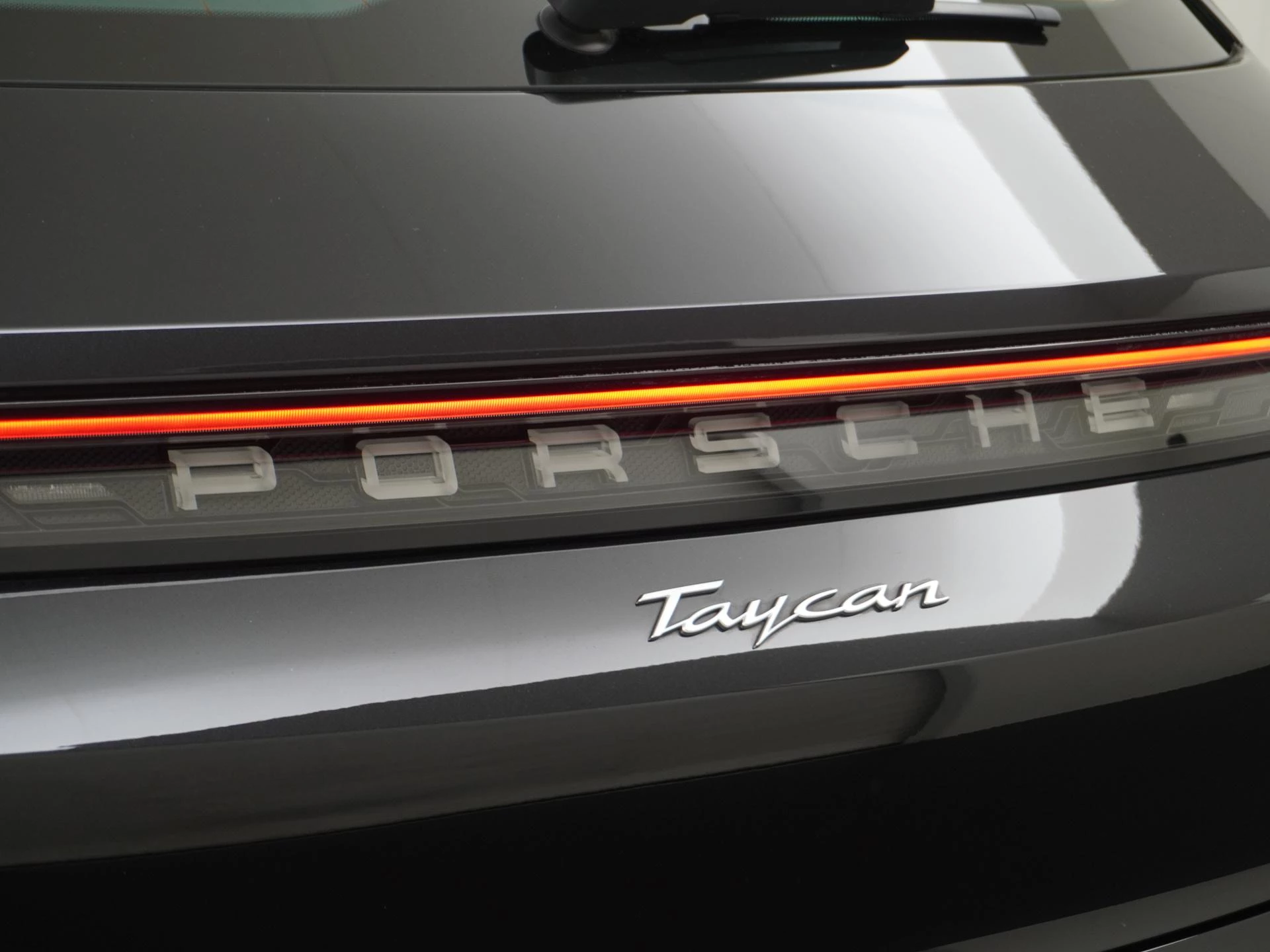 Hoofdafbeelding Porsche Taycan