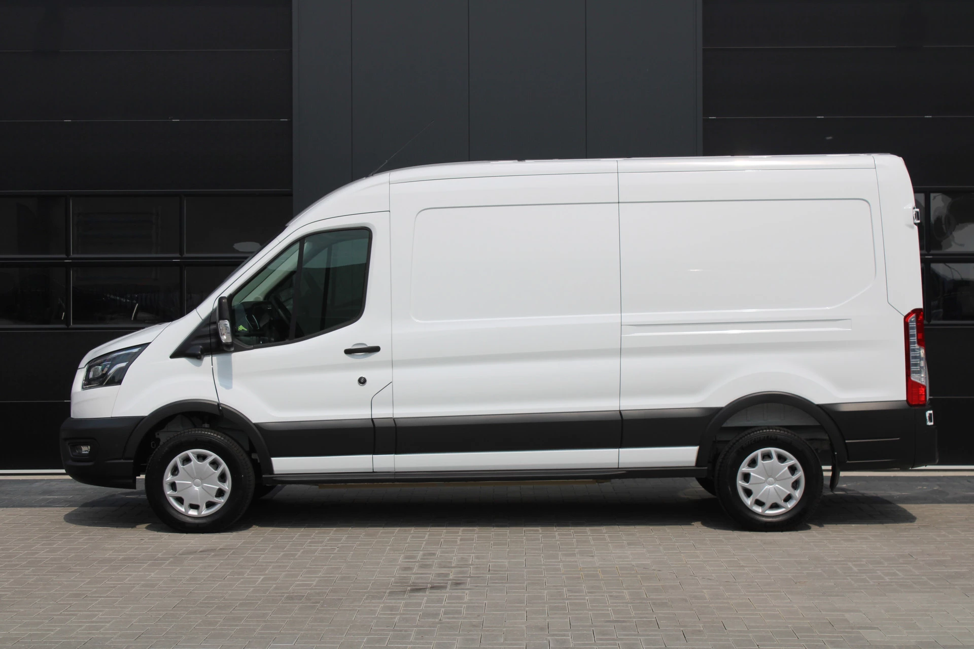 Hoofdafbeelding Ford E-Transit