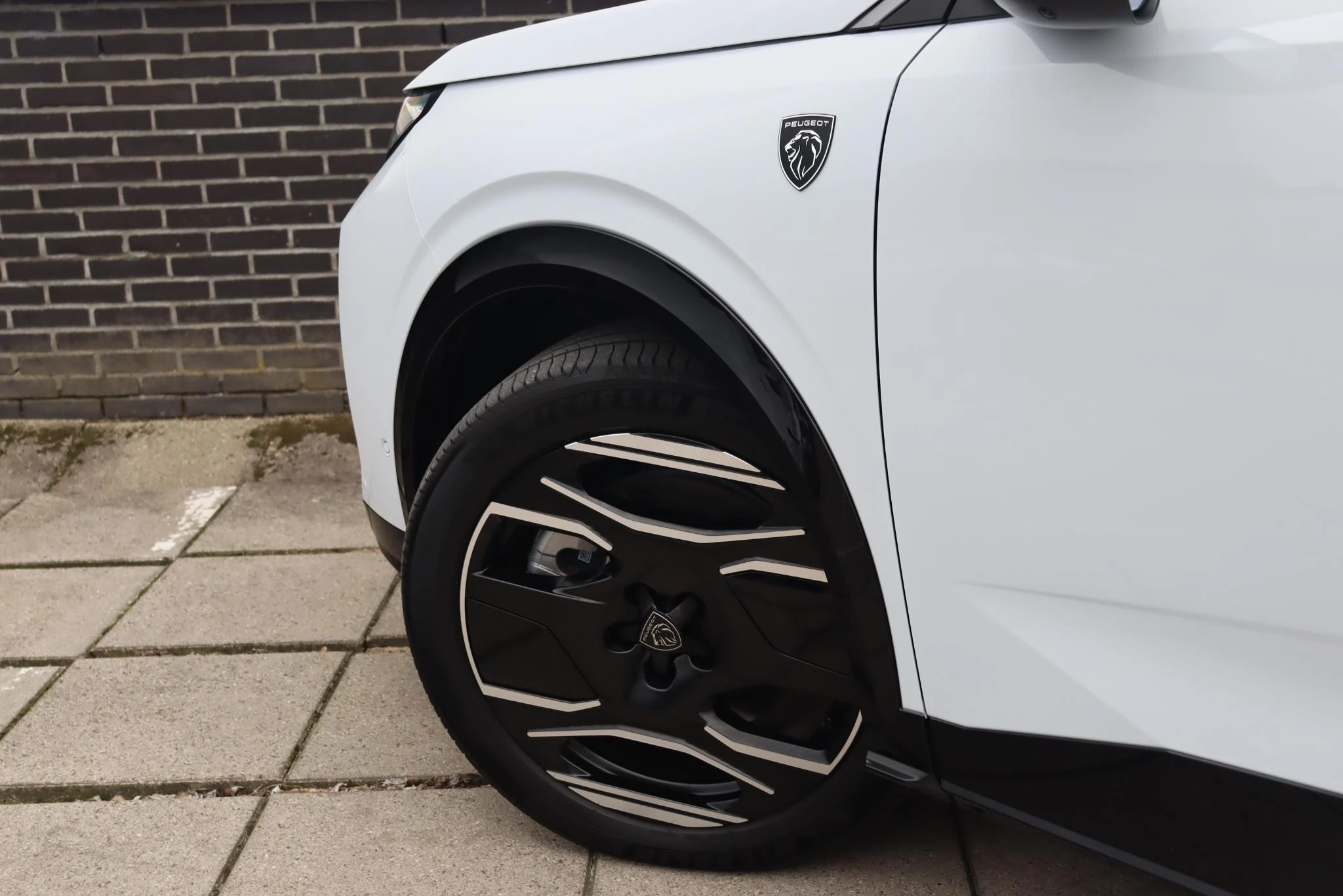 Hoofdafbeelding Peugeot e-3008