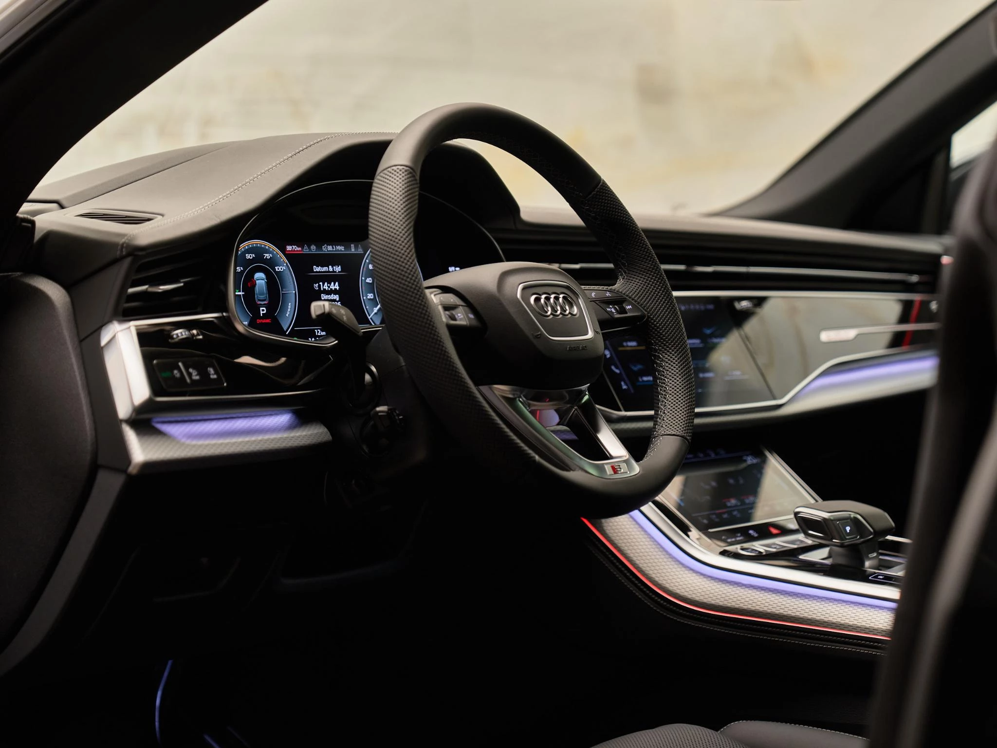 Hoofdafbeelding Audi Q8