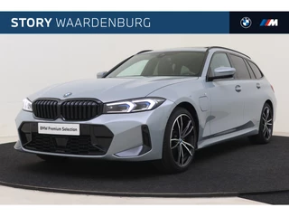 BMW 3 Serie Touring 330e High Executive M Sport Automaat / Panoramadak / Trekhaak / Sportstoelen / Adaptieve LED / Active Cruise Control / Parking Assistant Plus / Comfort Access
