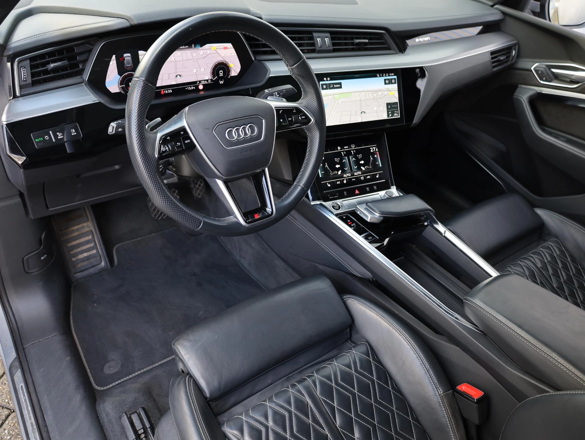 Hoofdafbeelding Audi e-tron