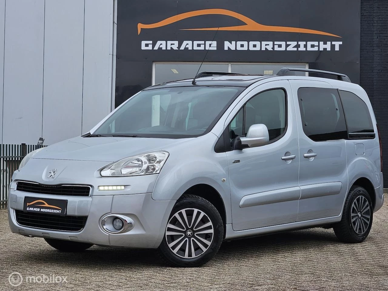 Hoofdafbeelding Peugeot Partner