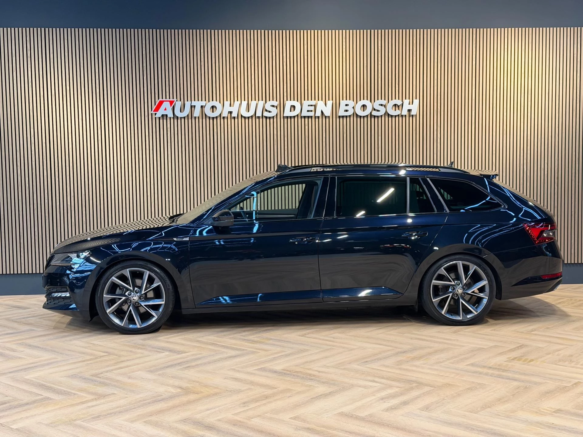 Hoofdafbeelding Škoda Superb