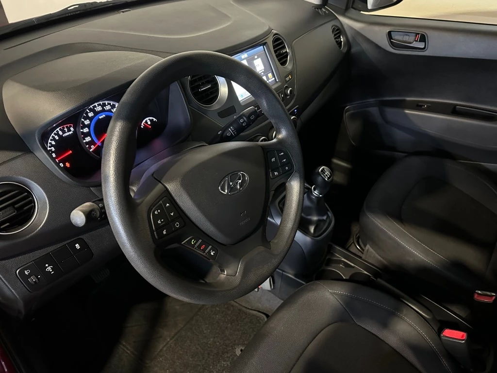 Hoofdafbeelding Hyundai i10