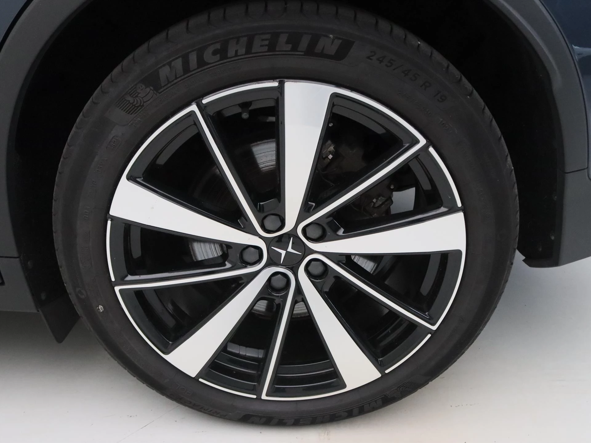 Hoofdafbeelding Polestar 2