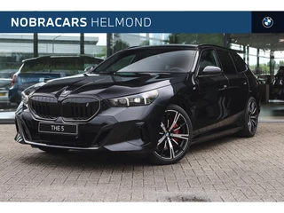 BMW i5 eDrive40 M Sport / Panoramadak / Trekhaak / Parking Assistant Professional / Adaptieve LED / Comfort Access