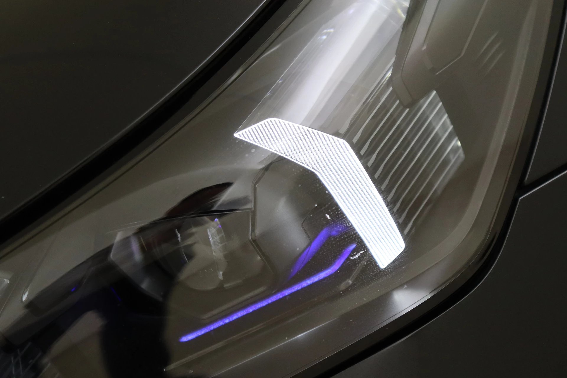 Hoofdafbeelding BMW i5