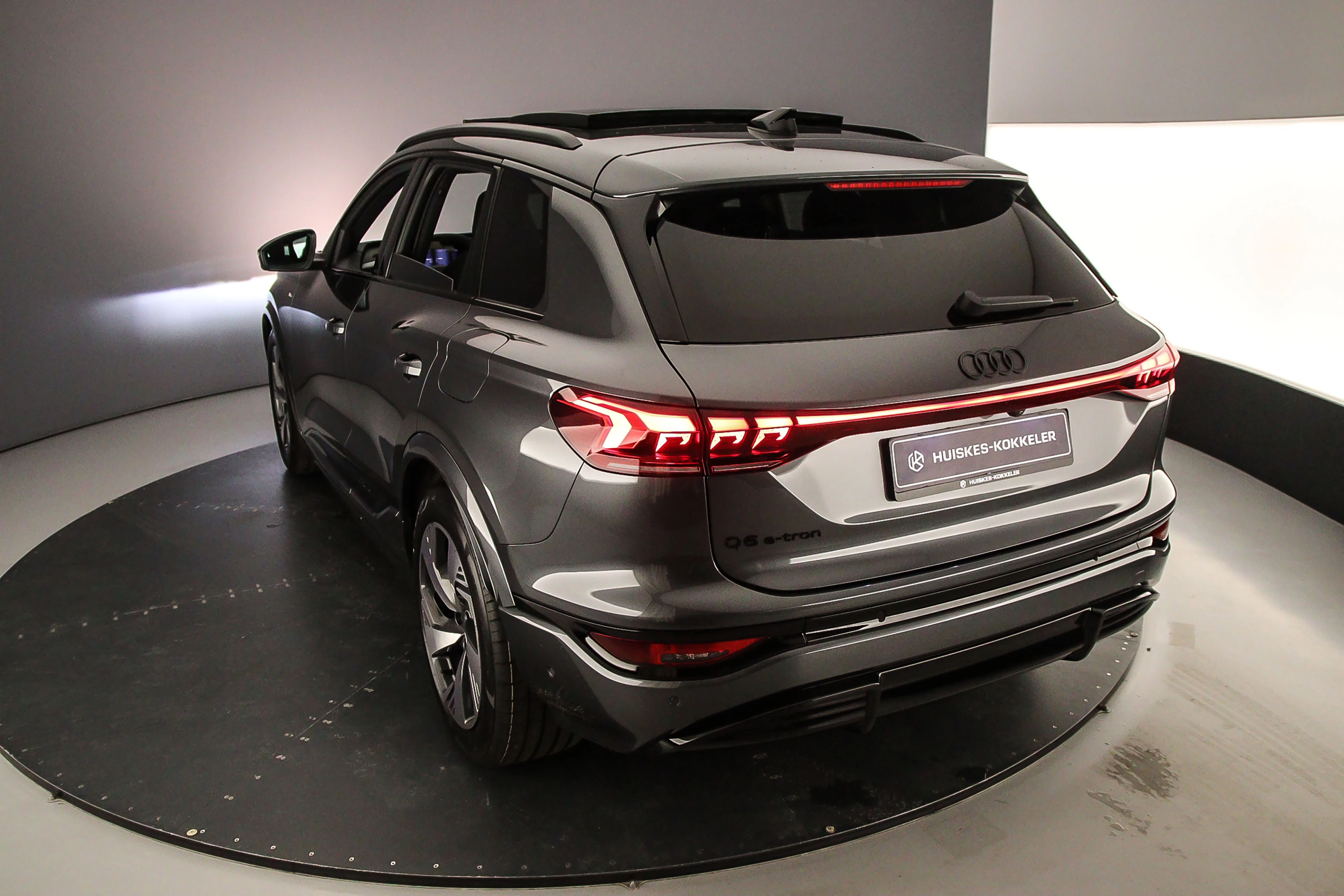 Hoofdafbeelding Audi Q6 e-tron