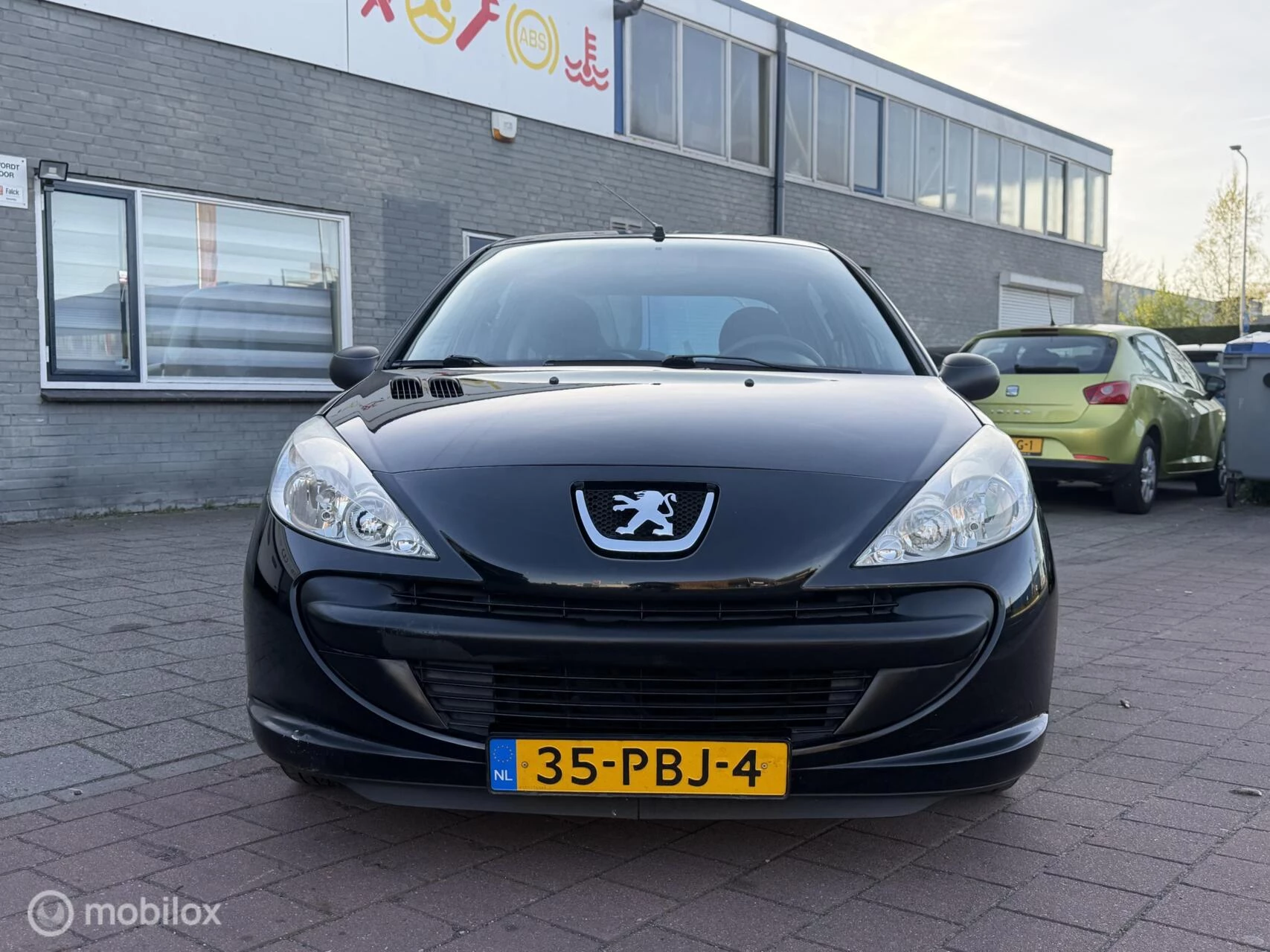 Hoofdafbeelding Peugeot 206