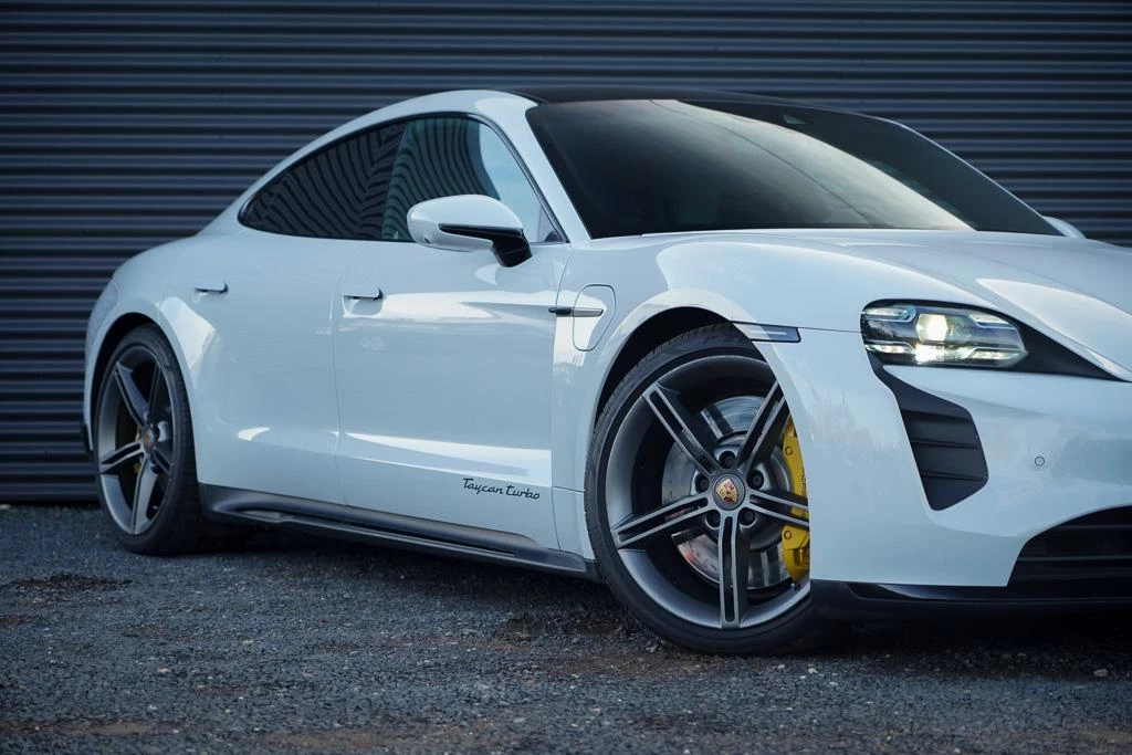 Hoofdafbeelding Porsche Taycan