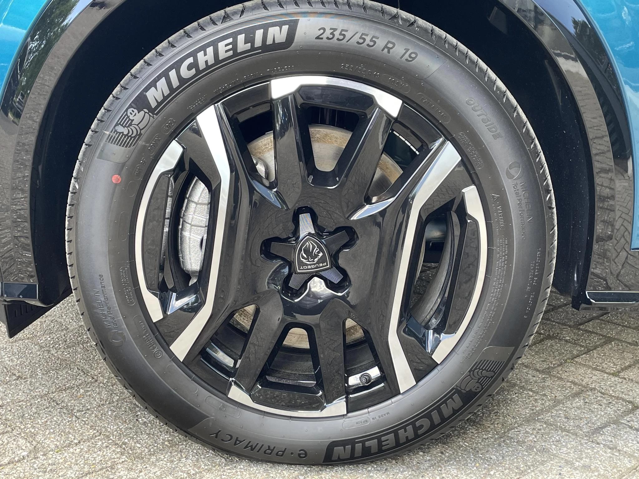 Hoofdafbeelding Peugeot e-5008