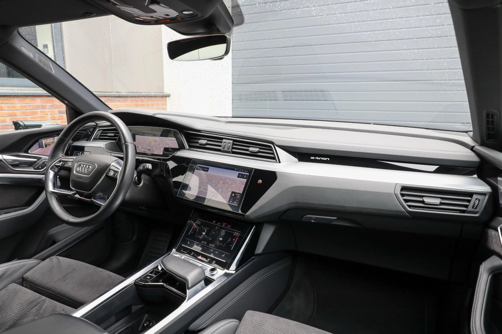 Hoofdafbeelding Audi e-tron