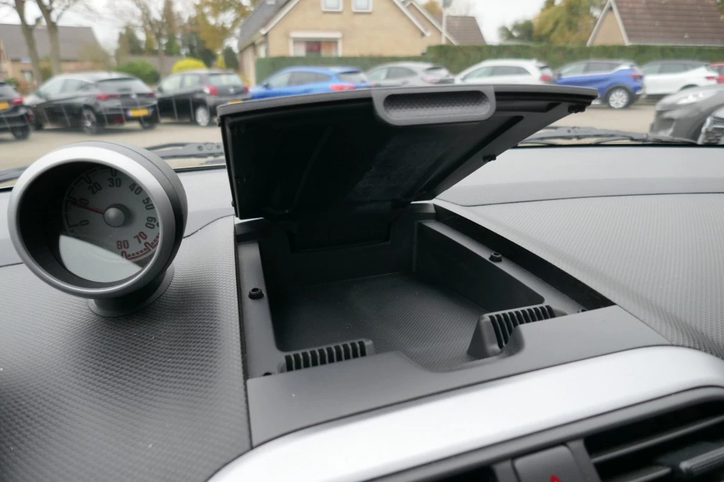 Hoofdafbeelding Opel Agila