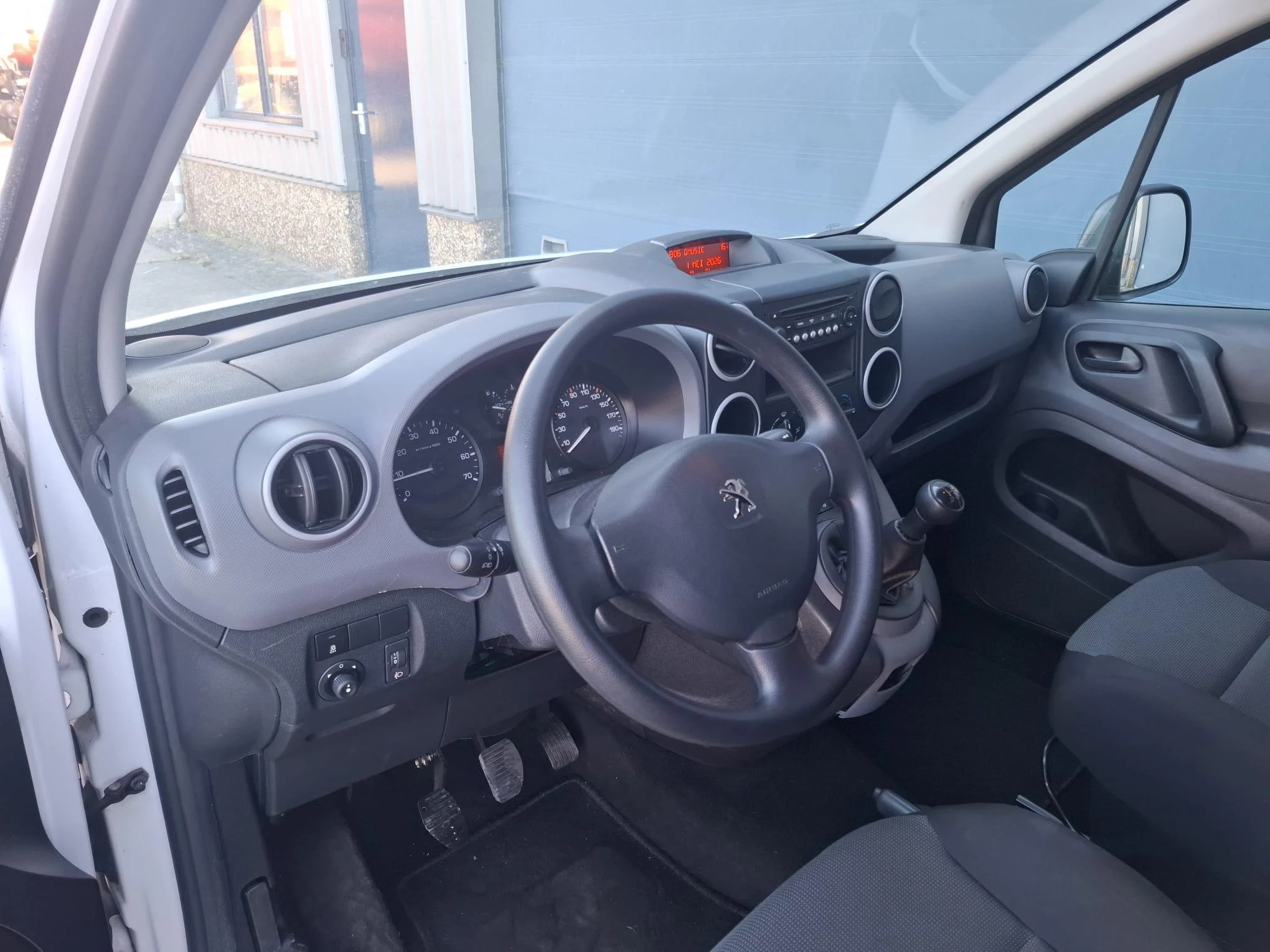 Hoofdafbeelding Peugeot Partner