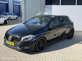 Mercedes A-klasse 180 Amg| Alcantara| Pdc| Nap| Cruise|