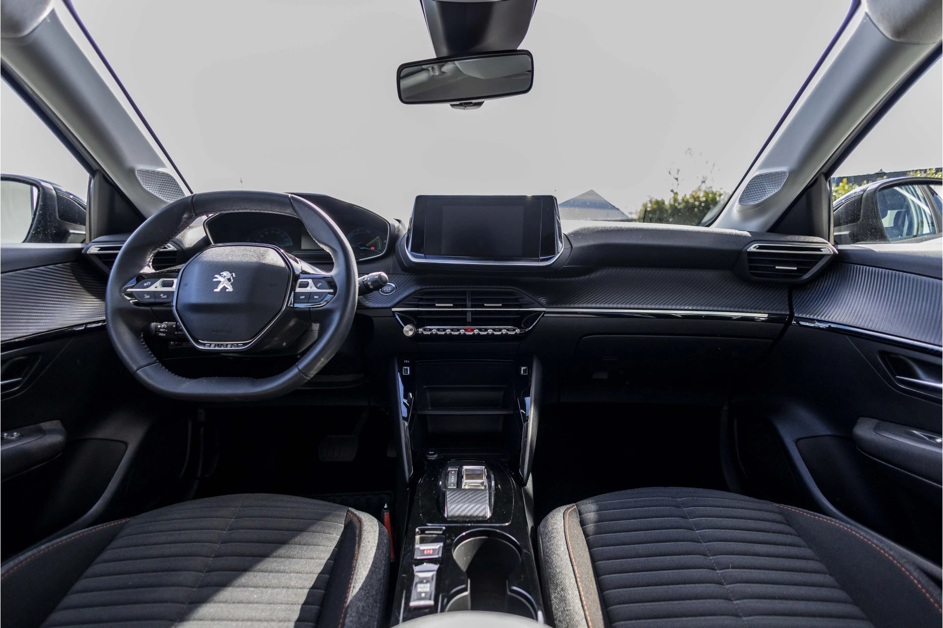 Hoofdafbeelding Peugeot e-208