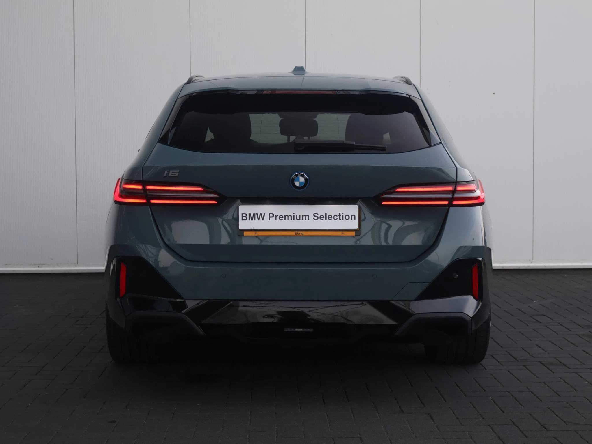 Hoofdafbeelding BMW i5
