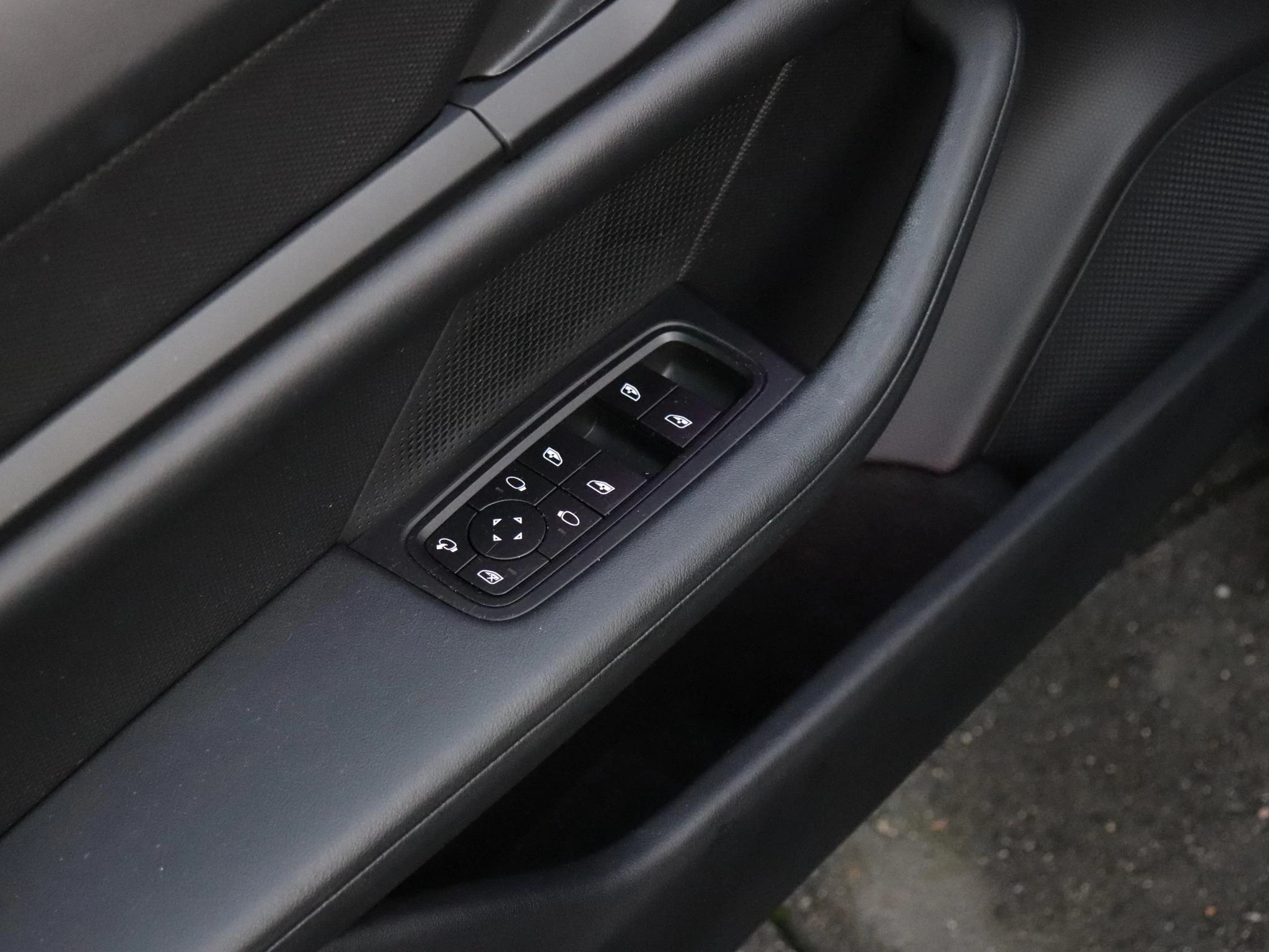 Hoofdafbeelding Porsche Taycan