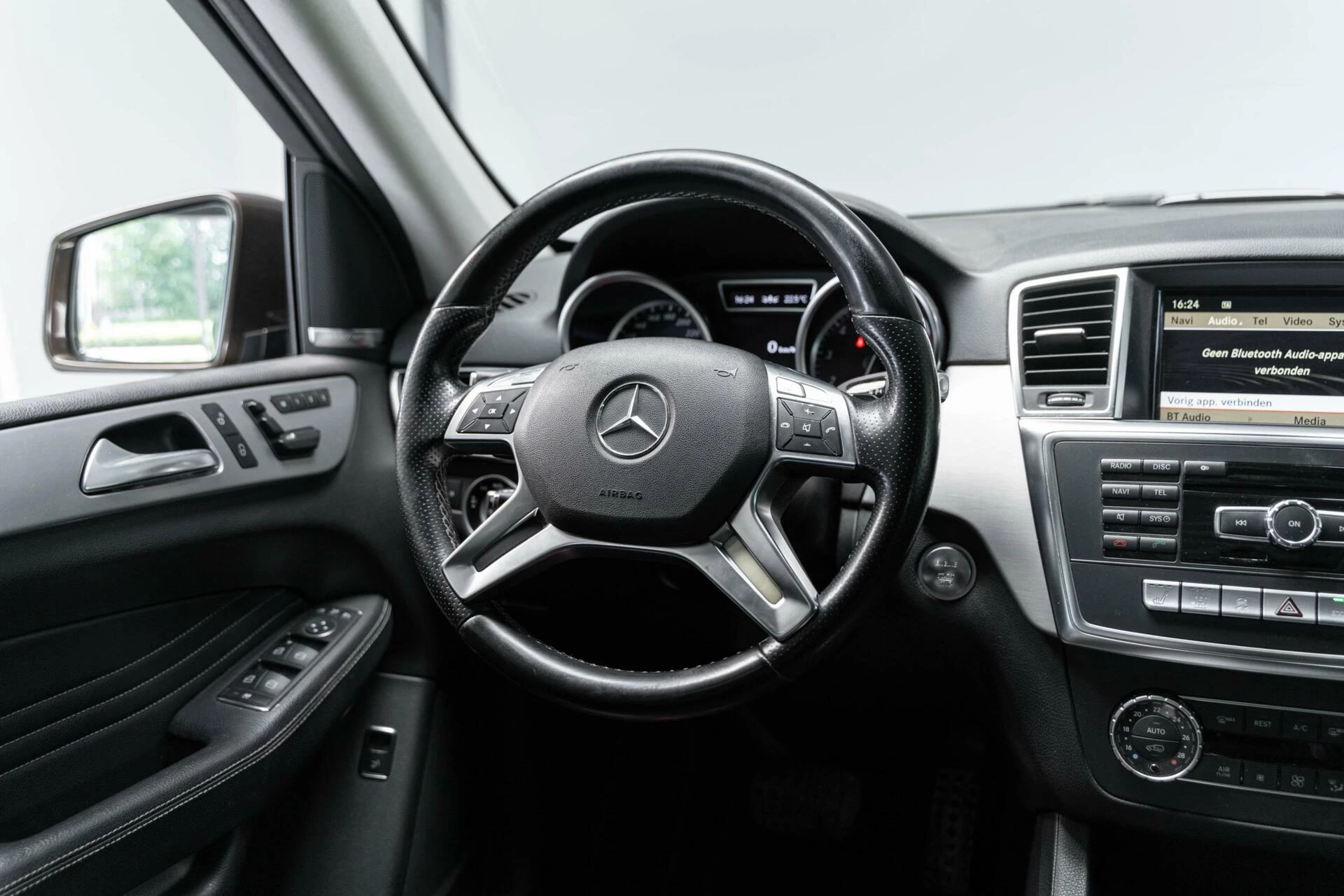 Hoofdafbeelding Mercedes-Benz M-Klasse