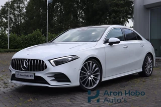 Hoofdafbeelding Mercedes-Benz A-Klasse Mercedes-Benz A-klasse 200 AMG Pano, Burmester, Trekhaak, Memory, Sfeerverlichting, Camera