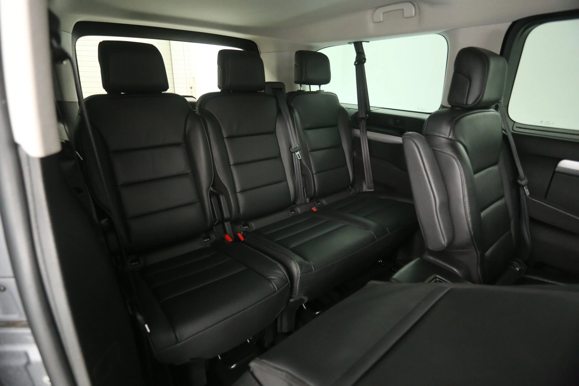 Hoofdafbeelding Peugeot e-Traveller