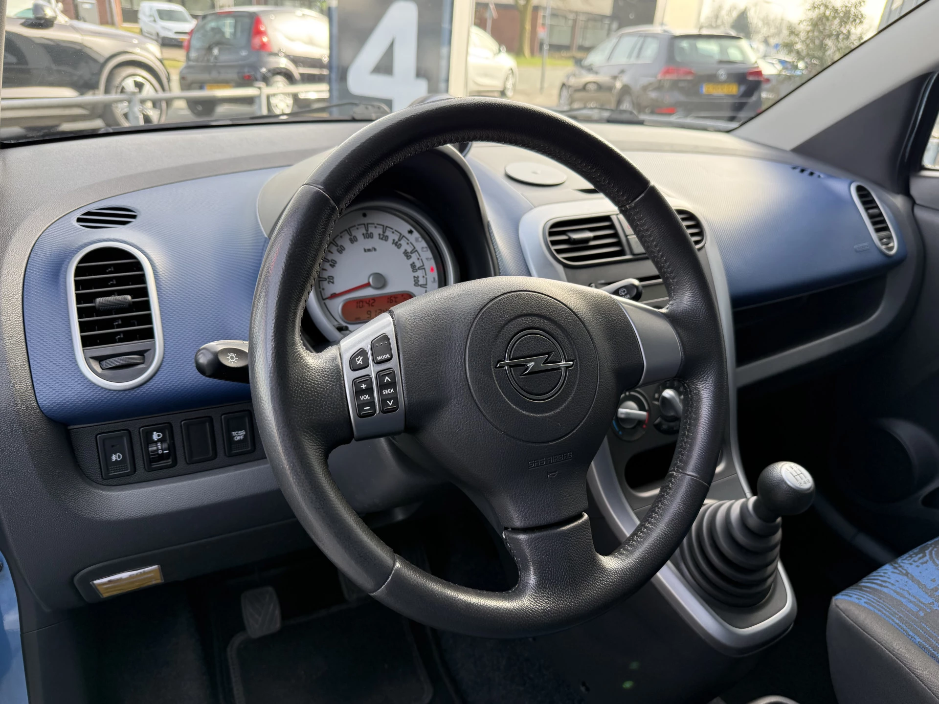 Hoofdafbeelding Opel Agila